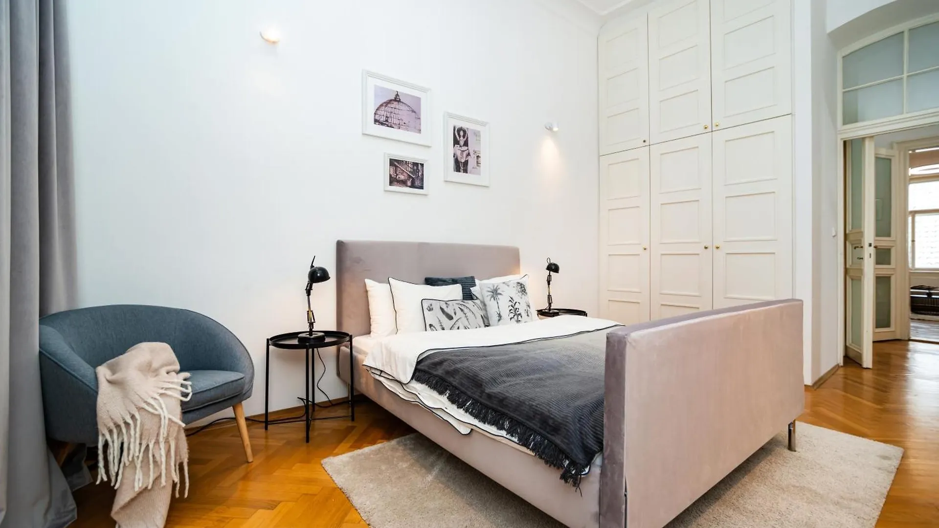 Spacious Two-Bedroom Apartment In Old Town Prague Czech Republic
