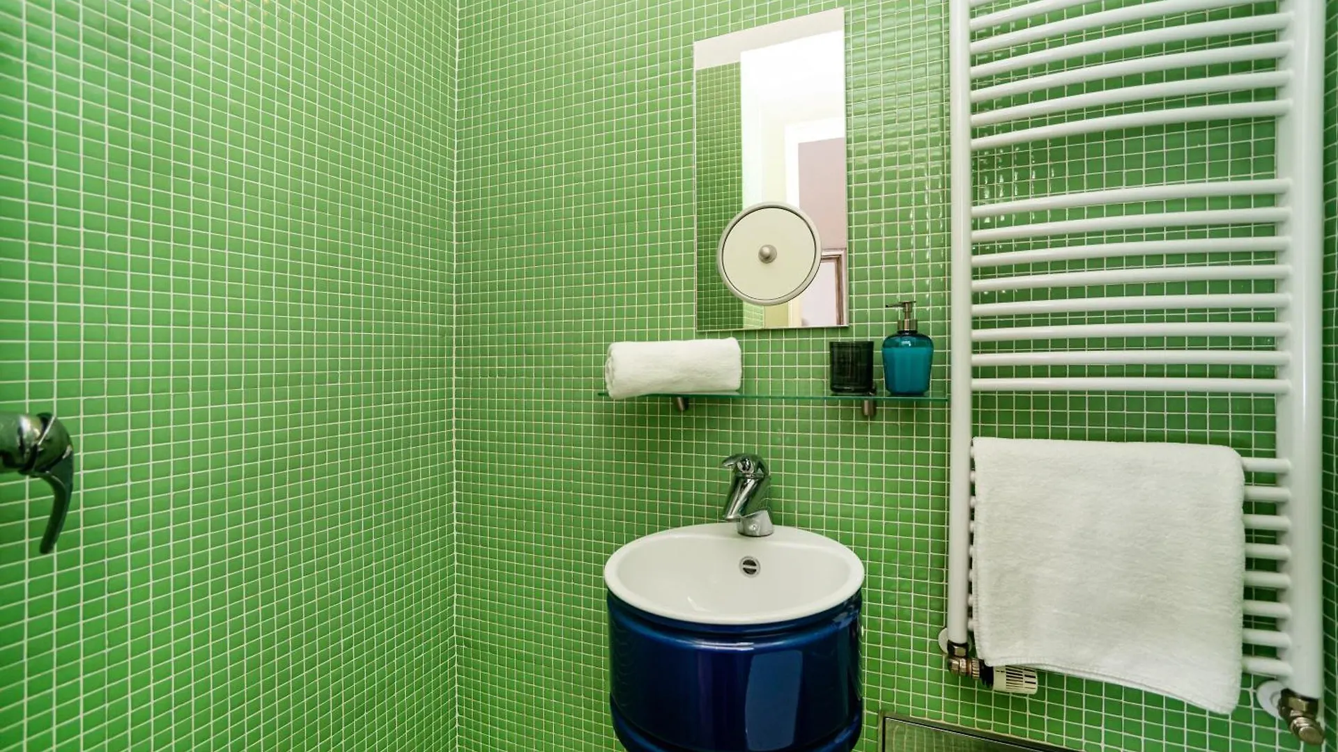 Spacious Two-Bedroom Apartment In Old Town Prague