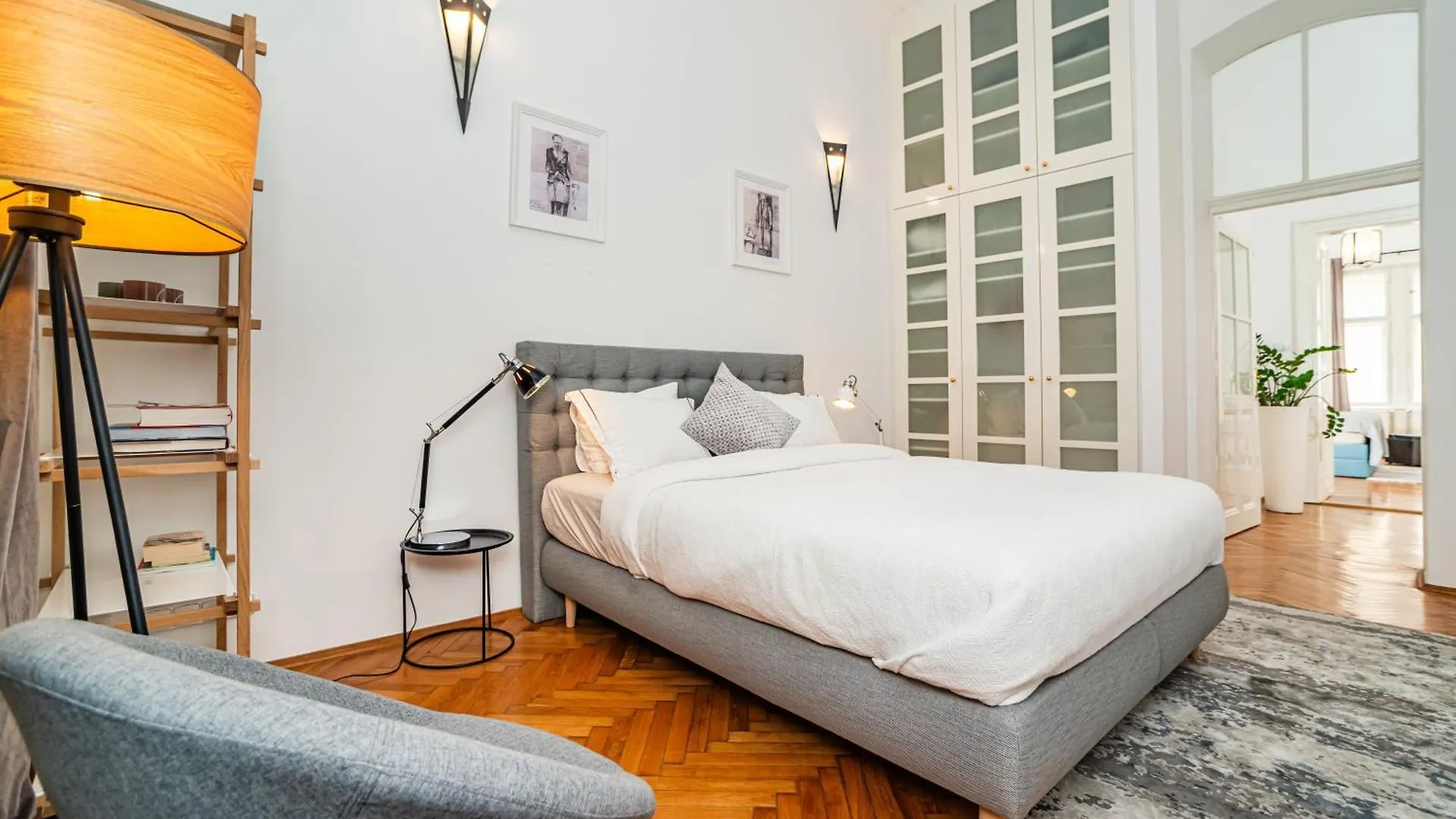 Spacious Two-Bedroom Apartment In Old Town Prague