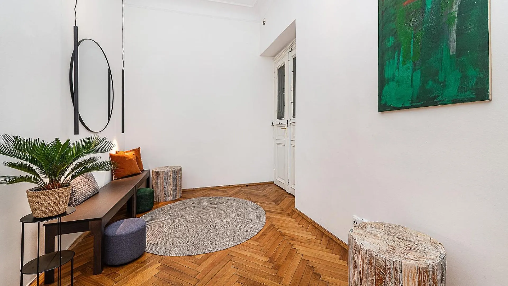 Spacious Two-Bedroom Apartment In Old Town Prague