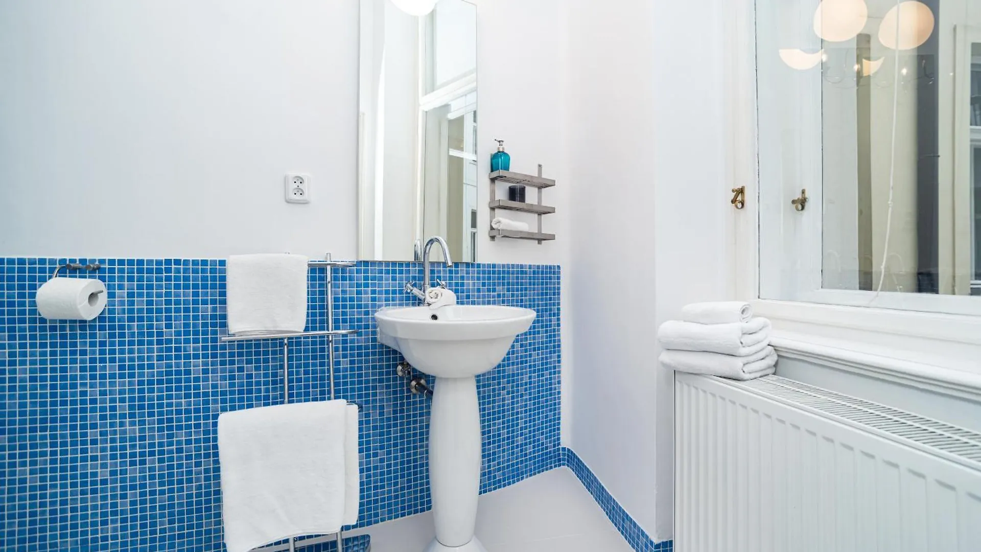 Spacious Two-Bedroom Apartment In Old Town Prague