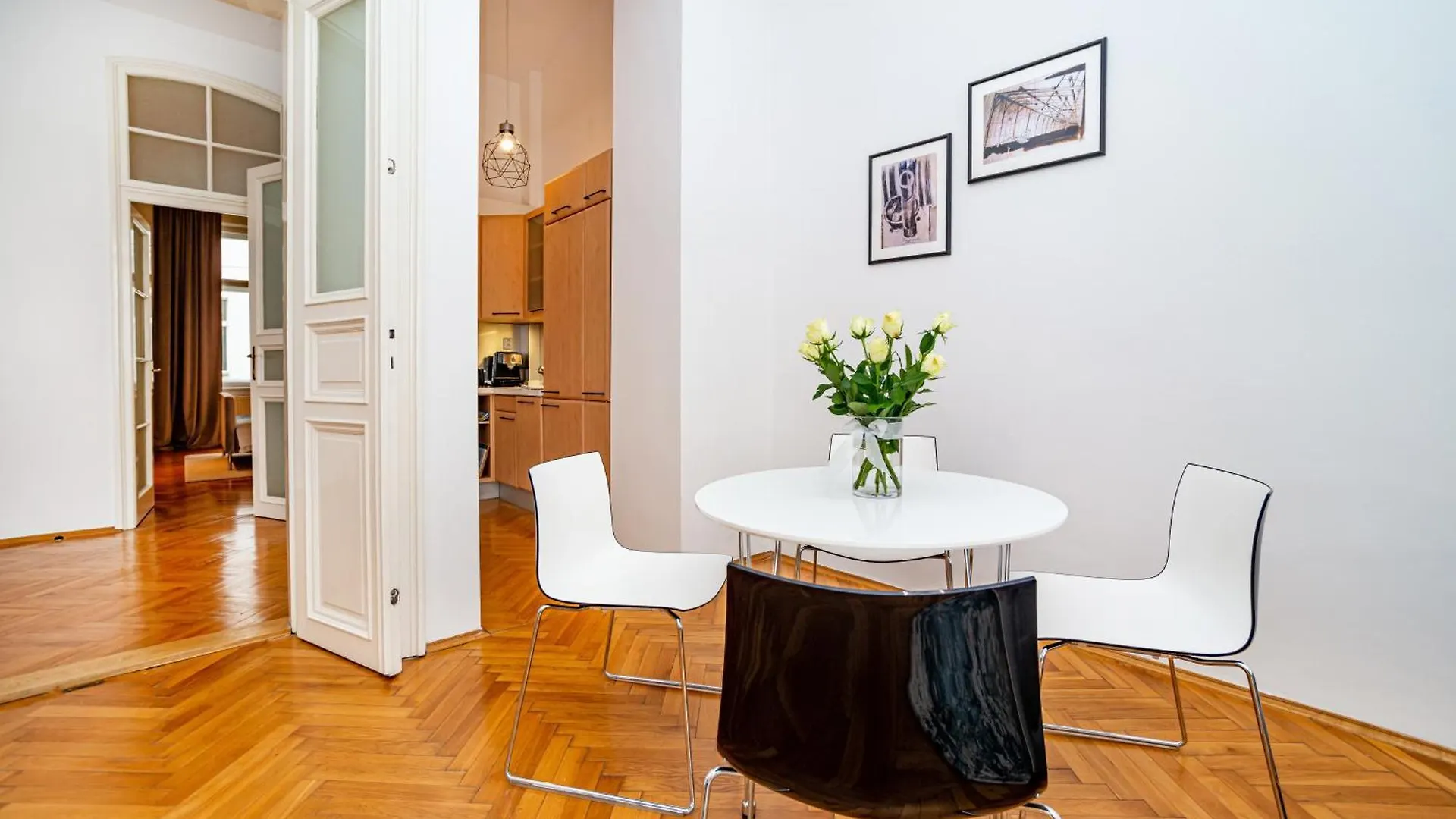Spacious Two-Bedroom Apartment In Old Town Prague