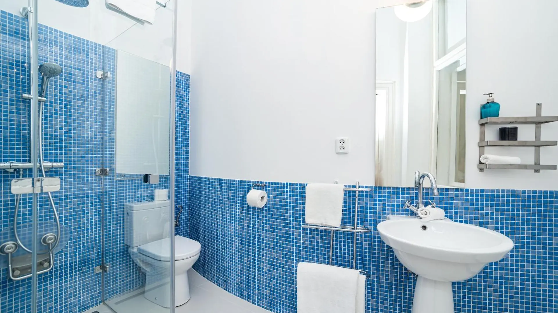 Spacious Two-Bedroom Apartment In Old Town Prague