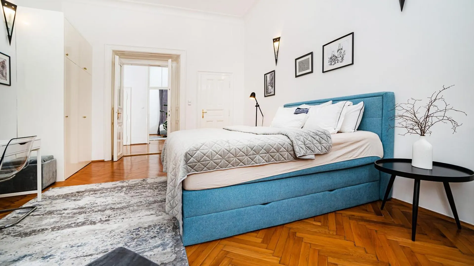 Spacious Two-Bedroom Apartment In Old Town Prague
