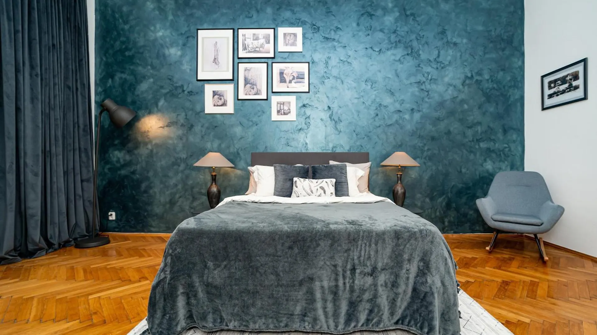Spacious Two-Bedroom Apartment In Old Town Prague