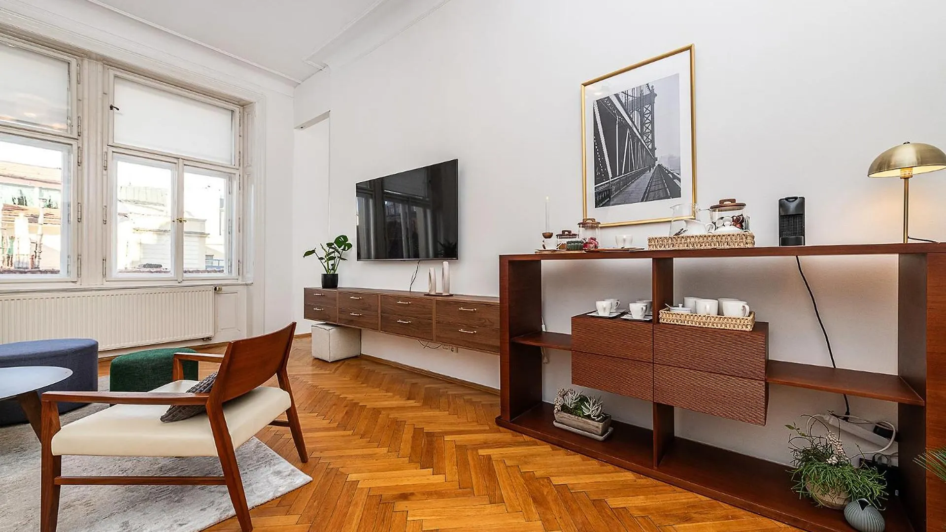 Spacious Two-Bedroom Apartment In Old Town Prague
