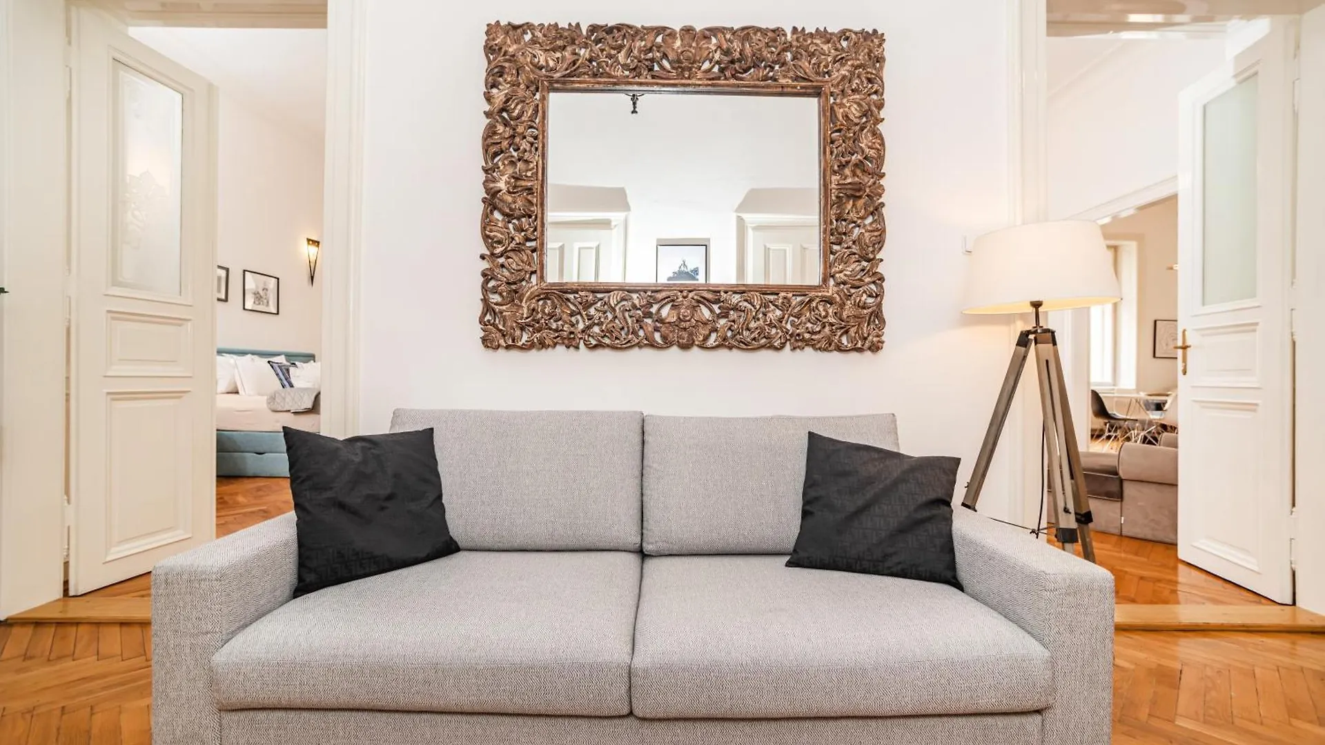 Spacious Two-Bedroom Apartment In Old Town Prague